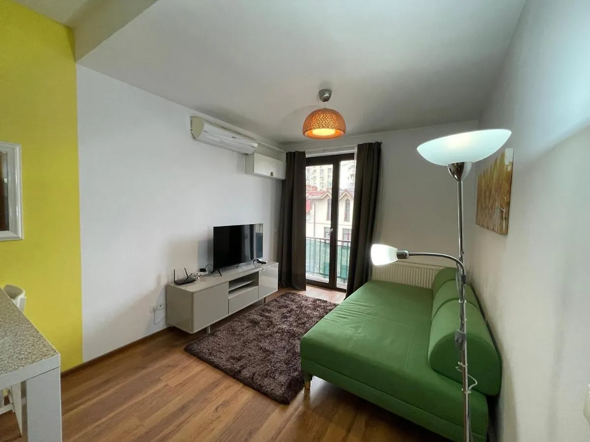 Cozy Two Rooms Downtown By Chr Luxury Propery Boekarest