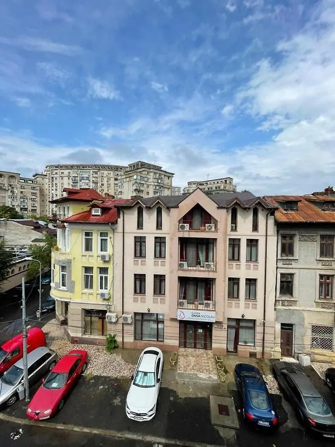 Cozy Two Rooms Downtown By Chr Luxury Propery Bukarest Rumänien